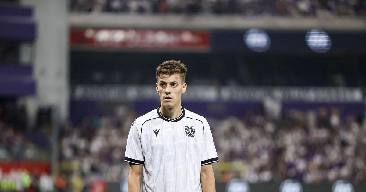 Borussia Dortmund: Konstantelias officially signs until 2031